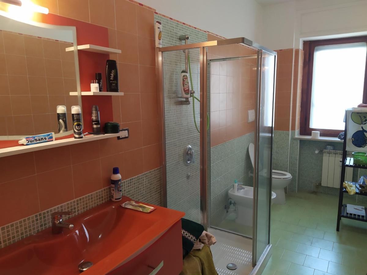 Vesuvio Corner - Spacious And Colorful Apartment In San Giorgio, Very Close To Napoli, Ideal For Families And Groups, Close To Pompeii, Sorrento... San Giorgio a Cremano Exteriör bild